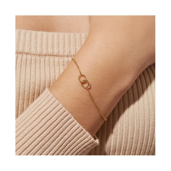 Interlocking Circles Bracelet